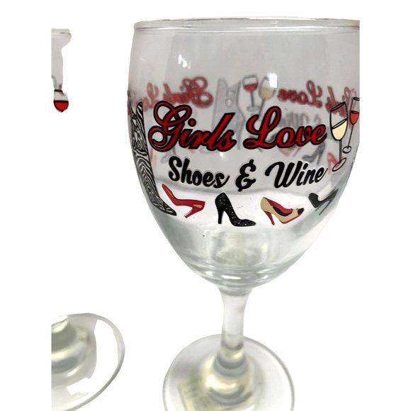 New Cristar Wine Goblets Glasses Set of 2 Girls Love Shoes & Wine - Picture 2 of 3